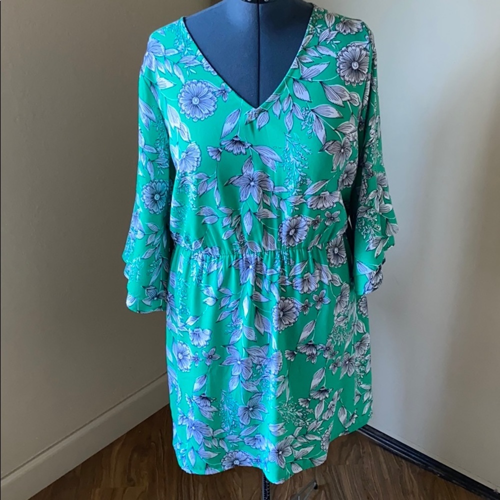 Dress w/ Bell Sleeves
